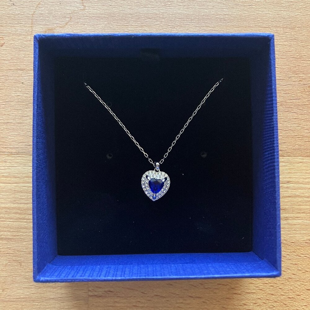 Swarovski blue heart pendant necklace